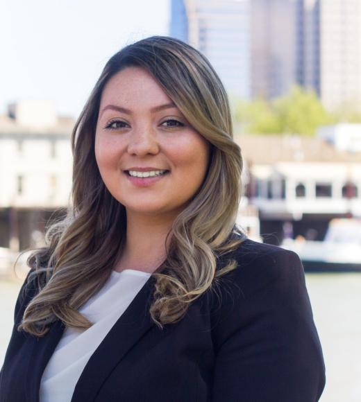 Christina Bastida headshot